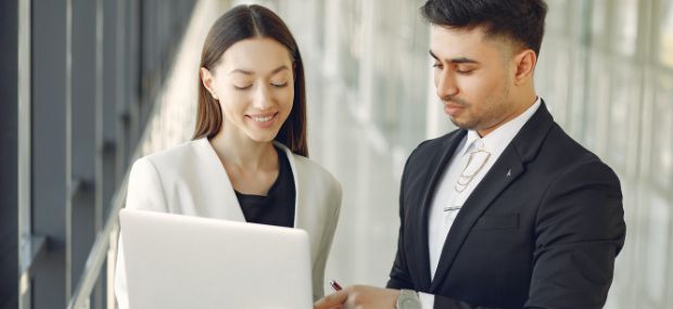 Students want to know how to become bank or branch managers in Australia.