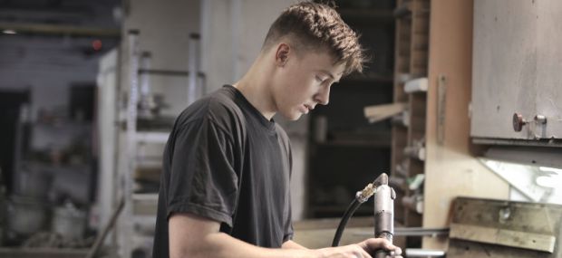 Students want to know how to become fitters in Australia.