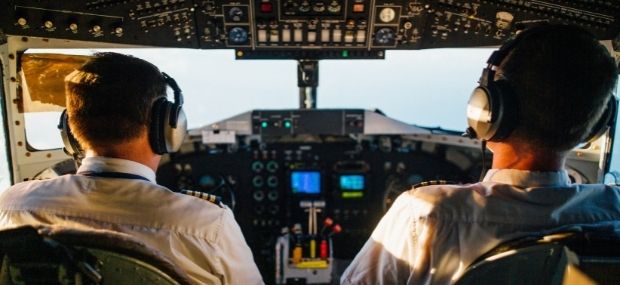 How To Become A Pilot In Australia: A Complete Guide | Study in Australia •  OzStudies